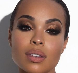 Inicio maquillaje-para-ojos-pequeños