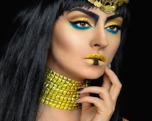 Inicio el-uso-del-maquillaje-como-una-forma-de-seduccion-en-la-antiguedad