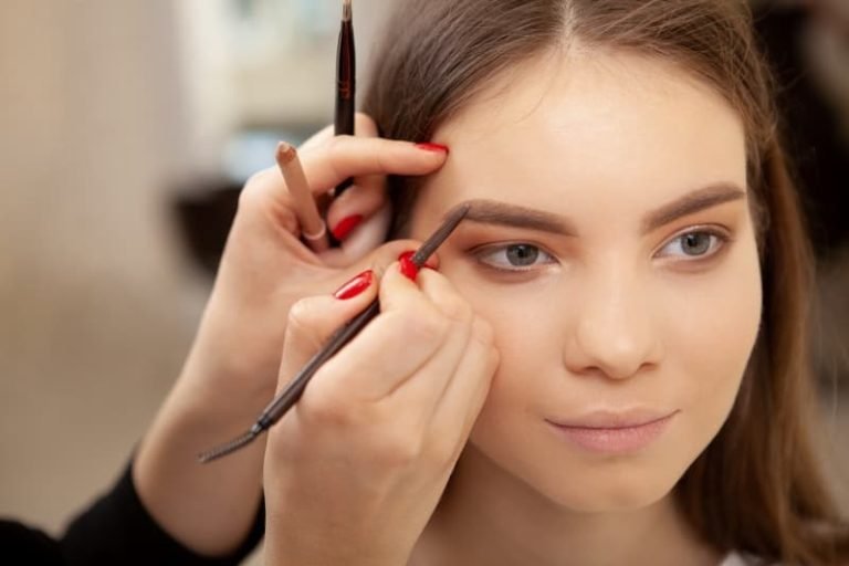 Consejos-para-maquillar-las-cejas-de-manera-perfecta