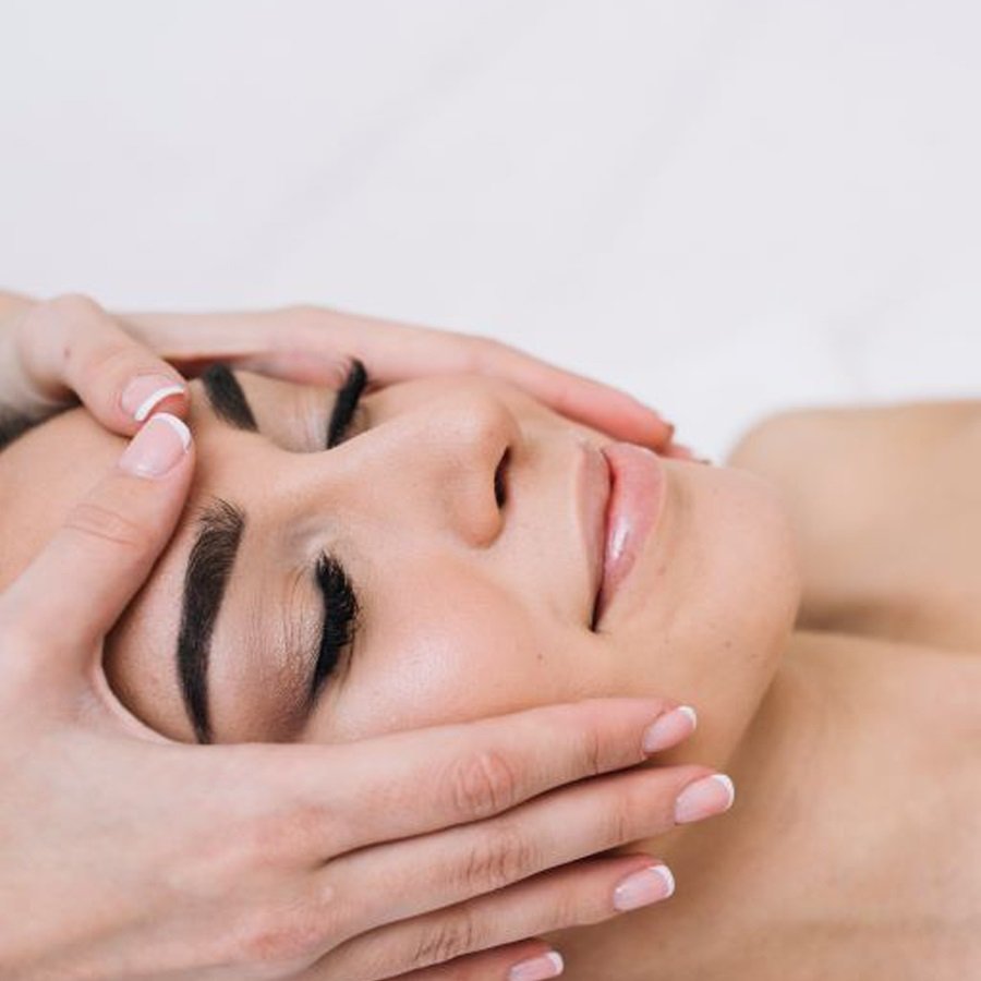 masaje facial antiarrugas
